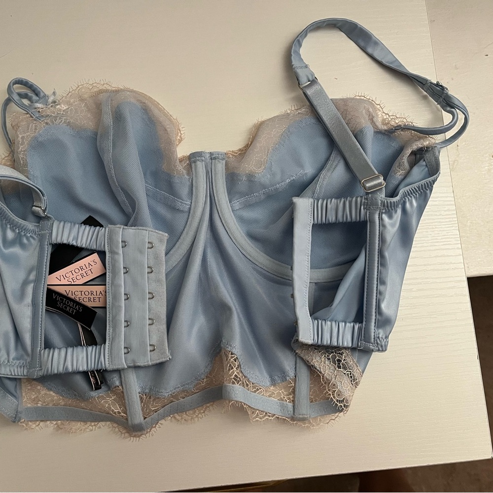 NWT Victoria's Secret Blue Lace Trim Bralette - Picture 2 of 3